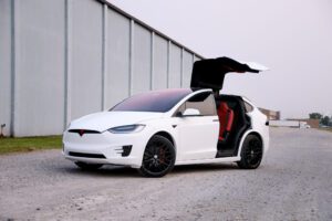 Tesla Model X-White